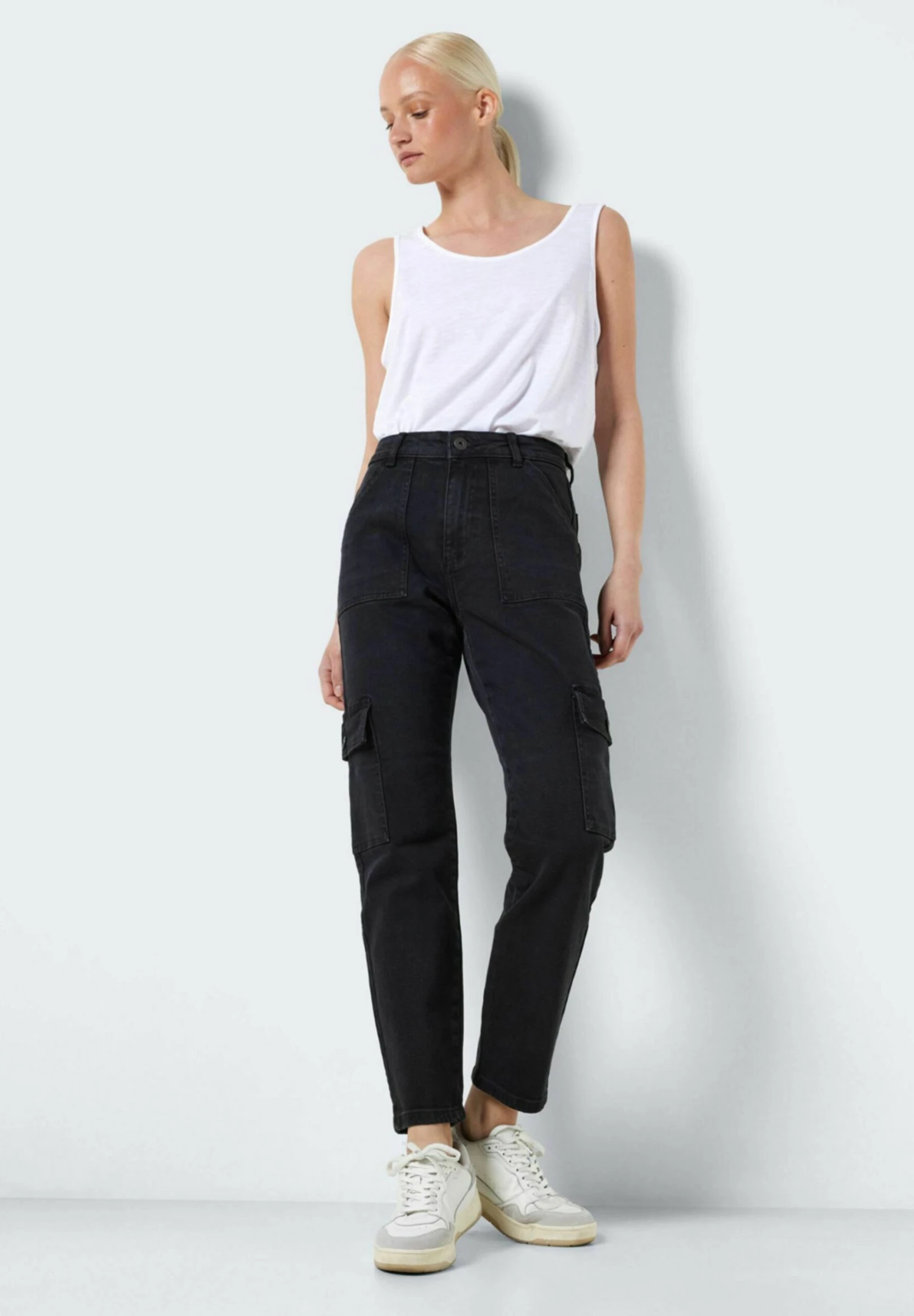 Noisy May Moni Cropped Fit - Slim Fit Jeans - Black 7 Noisy May Moni Cropped Fit - Slim Fit Jeans - Black - Afbeelding 5