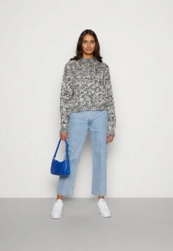 Noisy May Nmspeckle O-Neck- Trui - Moonlit Ocean -Noisy May 02b14820a5154adcb18ab82fe52fdb74