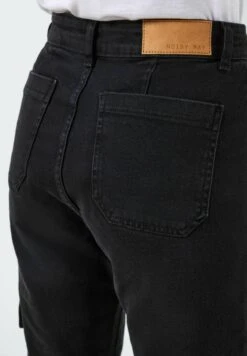 Noisy May Moni Cropped Fit - Slim Fit Jeans - Black 17 Noisy May Moni Cropped Fit - Slim Fit Jeans - Black -Noisy May 0abb4da1da9a445eb0247b547e0ea940