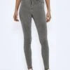Noisy May Nmcallie - Jeans Skinny Fit - Light Grey Denim -Noisy May 0bd9373e8e5a461f992f508ccc867bd8