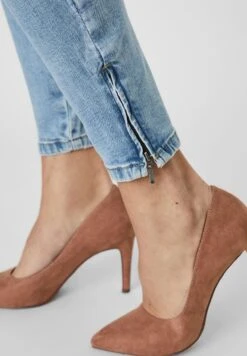 Noisy May Slim Fit Jeans - Light Blue Denim -Noisy May 0dd34d95275746ccb6614ecda1e29a13