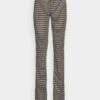 Nmmaggie Stripe Pant - Broek - Taupe Gray -Noisy May 0dd9604fa33c4dd88e2100a2713672d9