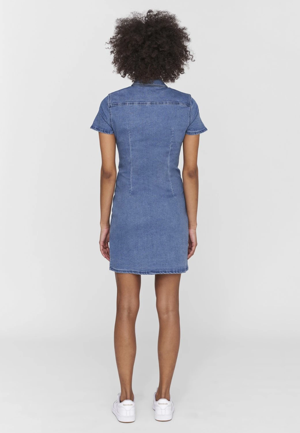 Noisy May Nmjoy Dress - Spijkerjurk - Medium Blue Denim 3 Noisy May Nmjoy Dress - Spijkerjurk - Medium Blue Denim - Afbeelding 2