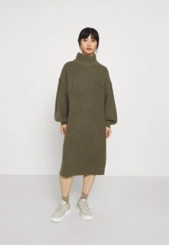 Noisy May Petite Nmrobina High Neck Dresss - Gebreide Jurk - Kalamata