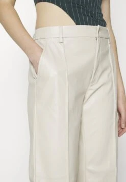 Noisy May Nmluke Straight Front Detail Pant - Broek - Pumice Stone -Noisy May 15c6e58c461945208989f7c373a11b5c