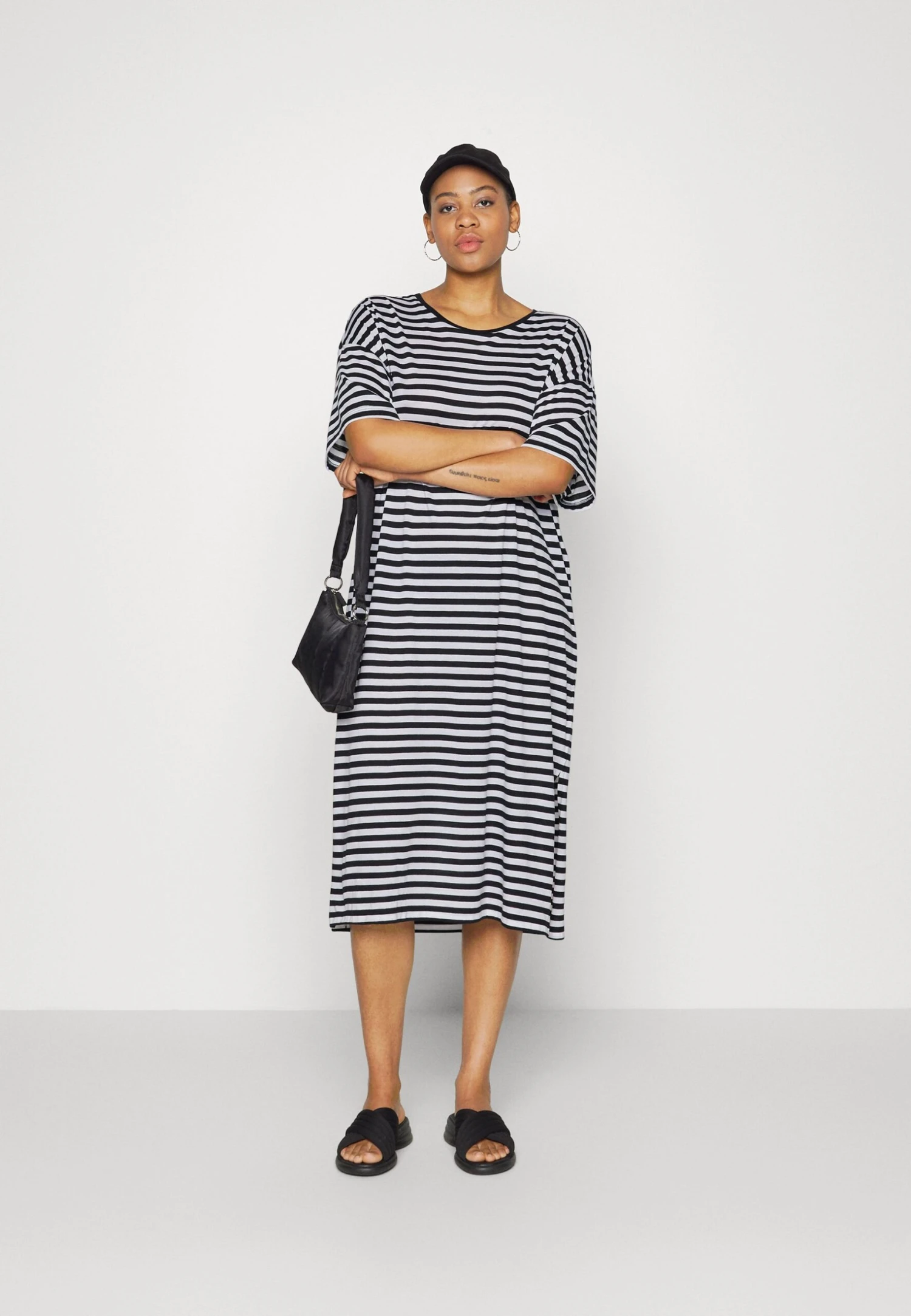 Nmmaiden Dress Curve - Jerseyjurk - Black 4 Nmmaiden Dress Curve - Jerseyjurk - Black - Afbeelding 2