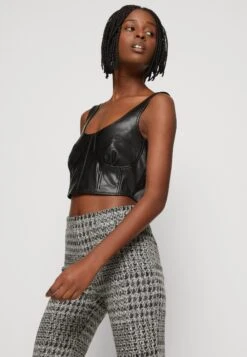 Noisy May Nmtowny Flared Pant - Broek - Black 11 Noisy May Nmtowny Flared Pant - Broek - Black -Noisy May 1b21c82227e84832abea22d504acb1d2