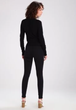 Noisy May Nmella Super- Jeans Skinny Fit - Black -Noisy May 1cd5d2809a74458fa56f00553b2c6de5