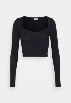 Noisy May Petite Nmkerry Corset Cropped - Longsleeve - Black -Noisy May 259651bb4d65477aa93f00a8e0daff0b