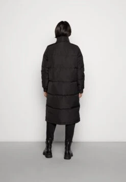 Noisy May Nmcelia Long Jacket- Donsjas - Black -Noisy May 273b0bc5ba1c4698b74daea376ab905d