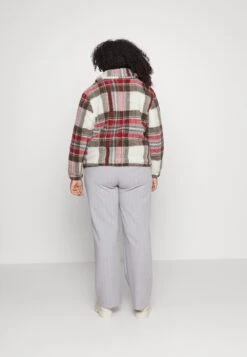 Nmnichela Jacket - Fleecejas - Molten Lava -Noisy May 27cdc1b9642c4eb7936271b518c1aef4