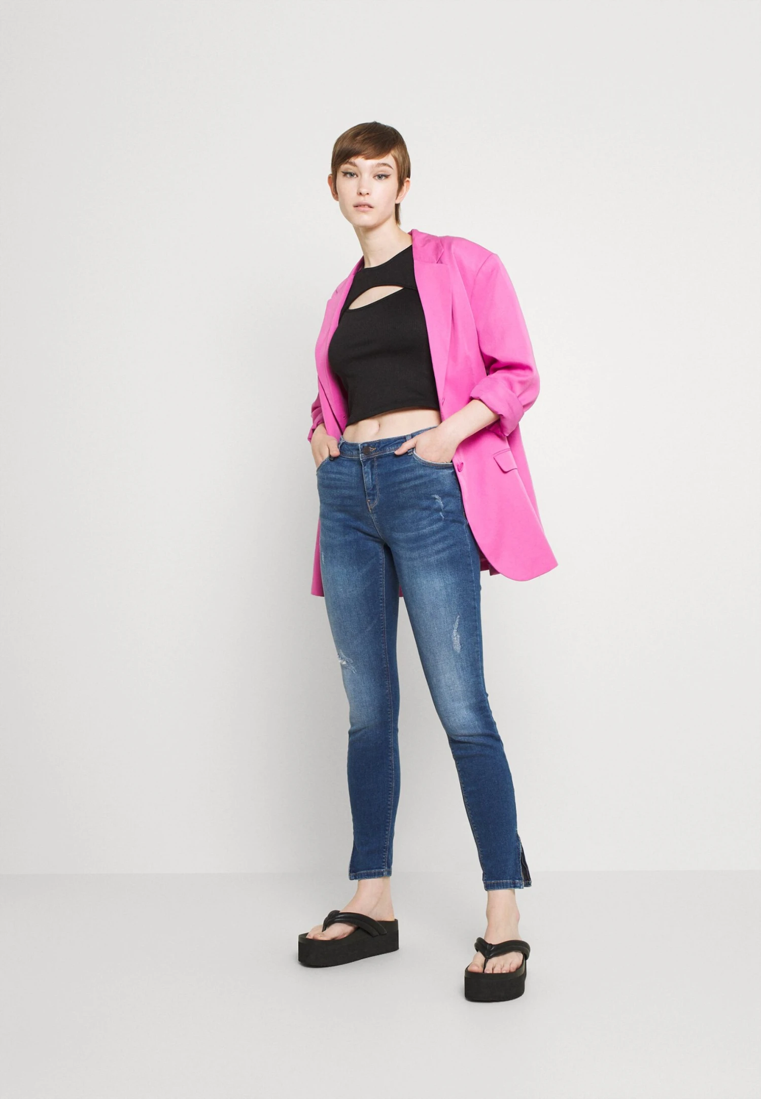 Noisy May Nmkimmy- Jeans Tapered Fit - Medium Blue Denim 4 Noisy May Nmkimmy- Jeans Tapered Fit - Medium Blue Denim - Afbeelding 2