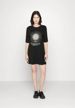 Noisy May Nmzodiac Sleeve - T-Shirt Print - Black -Noisy May 2dc0d3445572481dbcf433ae74acd718