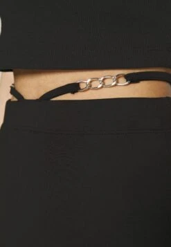 Noisy May Petite Nmceleste Chain Detail - Minirok - Black -Noisy May 2f9976aa61c34df596860811f64328c3
