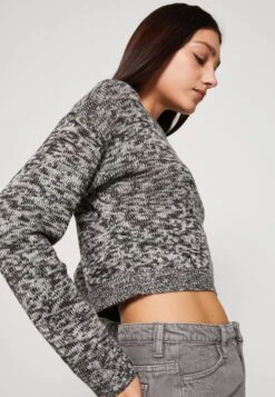 Noisy May Nmsandra O Neck - Trui - Black/Smoked Pearl/Eggnog 11 Noisy May Nmsandra O Neck - Trui - Black/Smoked Pearl/Eggnog -Noisy May 31166a24c0be40eeaa634a13a99d393c