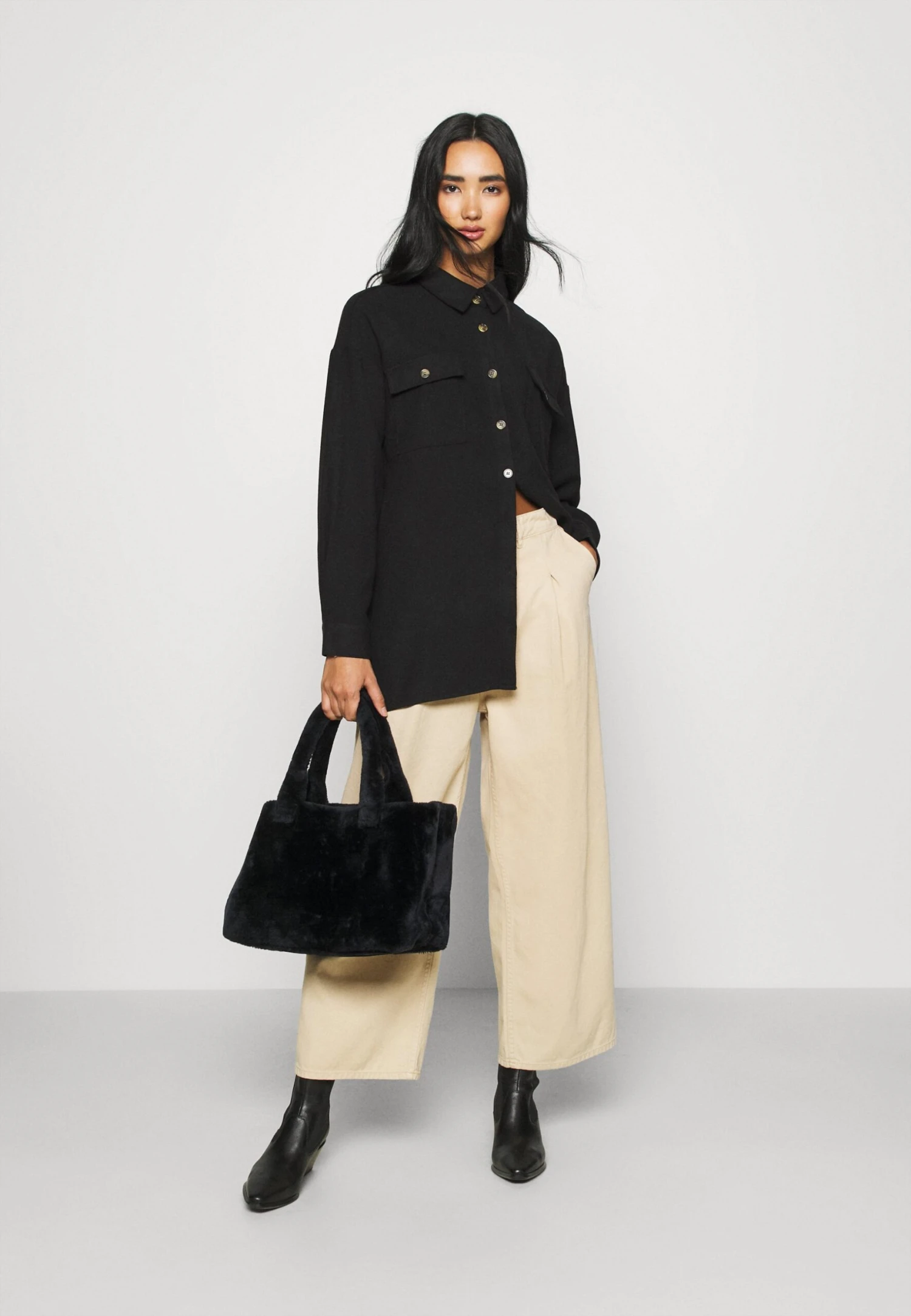 Noisy May Nmflanny Long Shacket - Overhemdblouse - Black 4 Noisy May Nmflanny Long Shacket - Overhemdblouse - Black - Afbeelding 2