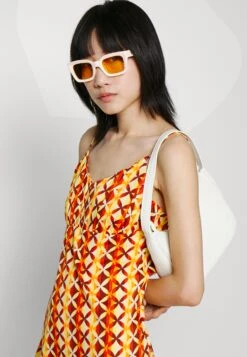 Noisy May Nmrue Strap- Jurk - Pastel Yellow -Noisy May 323a528f7f7e4559b29eb25c95b796bc