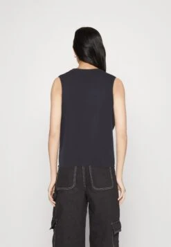 Noisy May NmmaxLicens O Neck- Top - Obsidian/Def Leppard -Noisy May 34e3cc9610a042ab94229cd8b9ddf45e