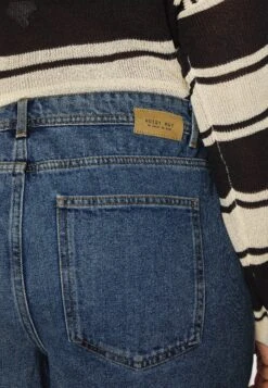 Jeansshort - Medium Blue Denim -Noisy May 3527aa4d809a42aabf1b2d92b8312094