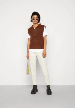 Noisy May Nmnewalice Vest - Trui - Cappuccino -Noisy May 36d6bac853ba479c9e5c47201ad22e3e
