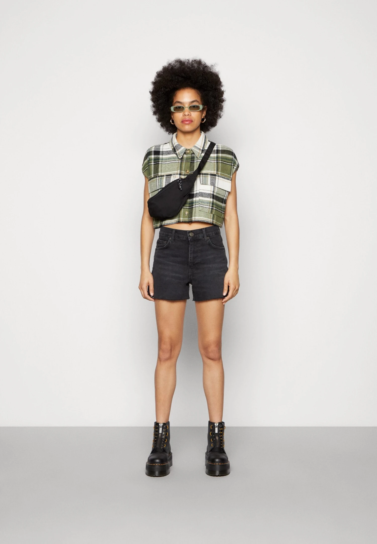 Noisy May Nmflanny Cropped - Overhemdblouse - Mermaid 4 Noisy May Nmflanny Cropped - Overhemdblouse - Mermaid - Afbeelding 2