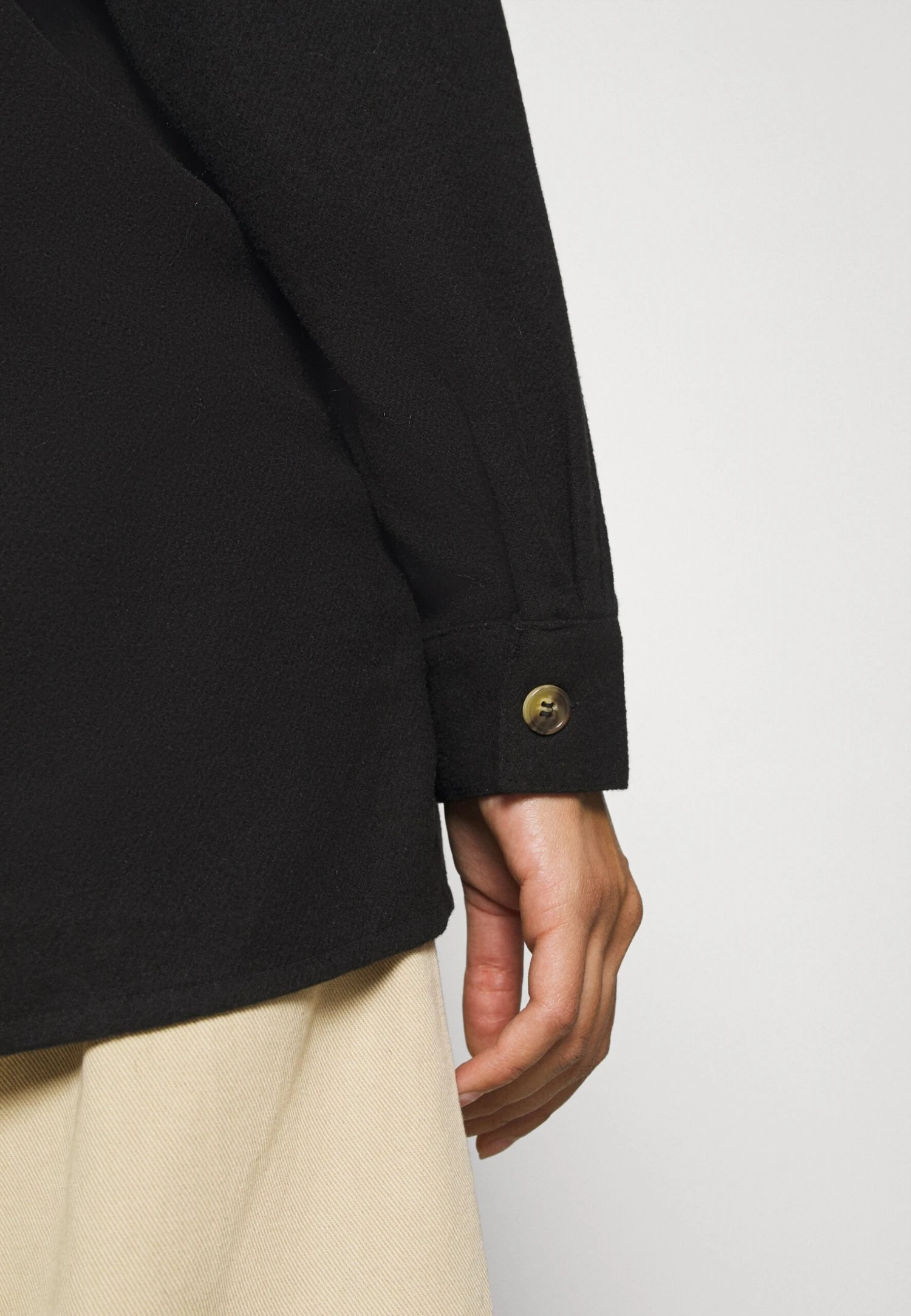 Noisy May Nmflanny Long Shacket - Overhemdblouse - Black 6 Noisy May Nmflanny Long Shacket - Overhemdblouse - Black - Afbeelding 4