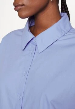 Nmloone Oversize Shirt - Blouse - Jacaranda -Noisy May 3d0520d3bf3a4622af2f338cd53f8231