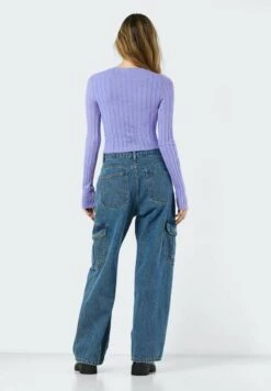 Noisy May Langärmeliges Cut-Out - Trui - Jacaranda -Noisy May 4002cff4b602449bbf5e93711064b381