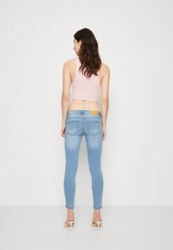 Noisy May Nmallie- Jeans Skinny Fit - Light Blue Denim -Noisy May 4230b62b46914d3da3e6457930c7edf5