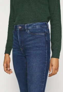 Noisy May Nmcallie Chic - Jeans Skinny Fit - Dark Blue Denim -Noisy May 49c17f41bf054f5ea6ae253dd49d59b2