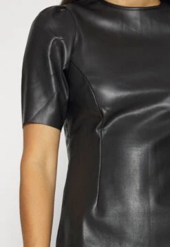 Noisy May Nmhill Short Dress - Jurk - Black -Noisy May 4a02f5ba12cb446392afc04dda239bc0