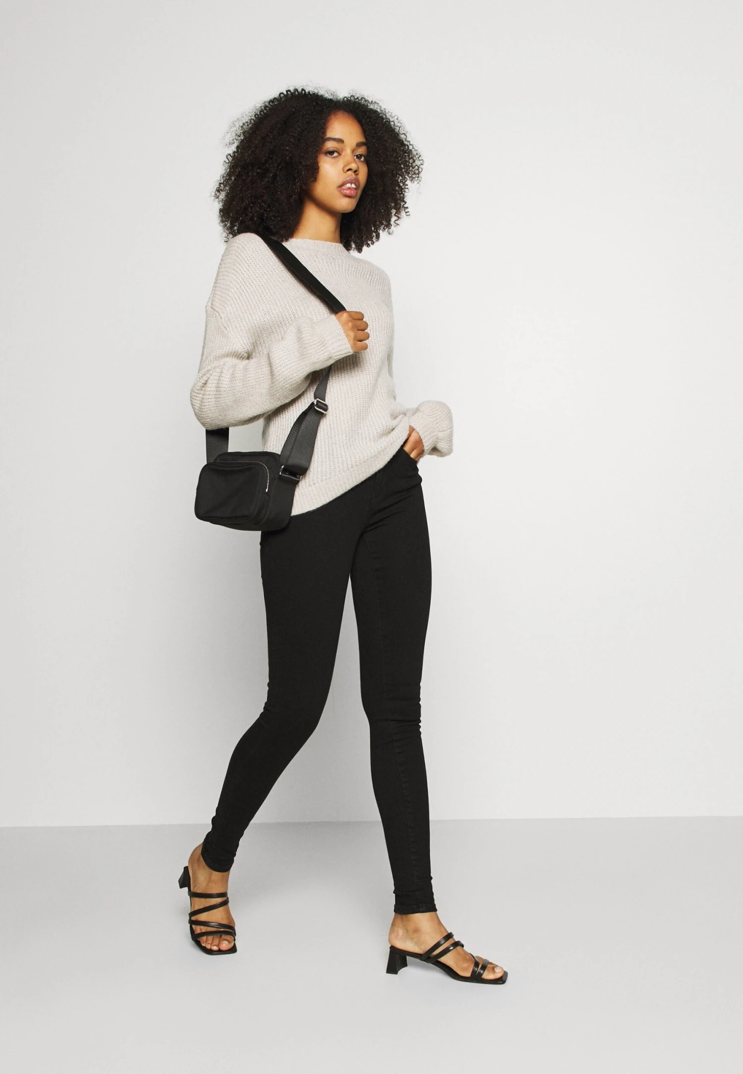 Noisy May Nmlucy - Jeans Skinny Fit - Black 4 Noisy May Nmlucy - Jeans Skinny Fit - Black - Afbeelding 2