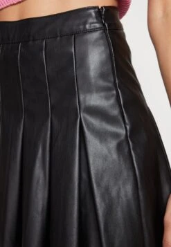 Noisy May Petite Nmpaulo Pleated- Minirok - Black 13 Noisy May Petite Nmpaulo Pleated- Minirok - Black -Noisy May 4b34a39ba4054493b74afc4bcef61e5d