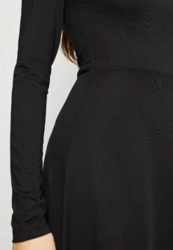 Noisy May Nmkarina Skater Dress - Jerseyjurk - Black -Noisy May 4f3524d75ffb4e71897cca00e0e05e51