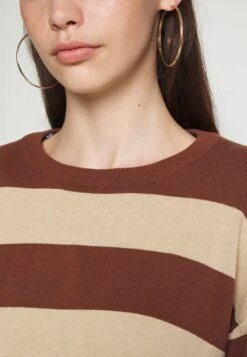 Noisy May Crop Knit Noos - Trui - Cappuccino/Irish Creme Stripe/ Irish Crème -Noisy May 50fbf8cbf98e46118dc7bb8792191049