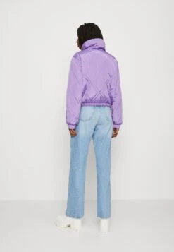 Noisy May Ziggy Quilt - Bomberjacks - Paisley Purple -Noisy May 57b3956218ca4d0b8190feae51abd927