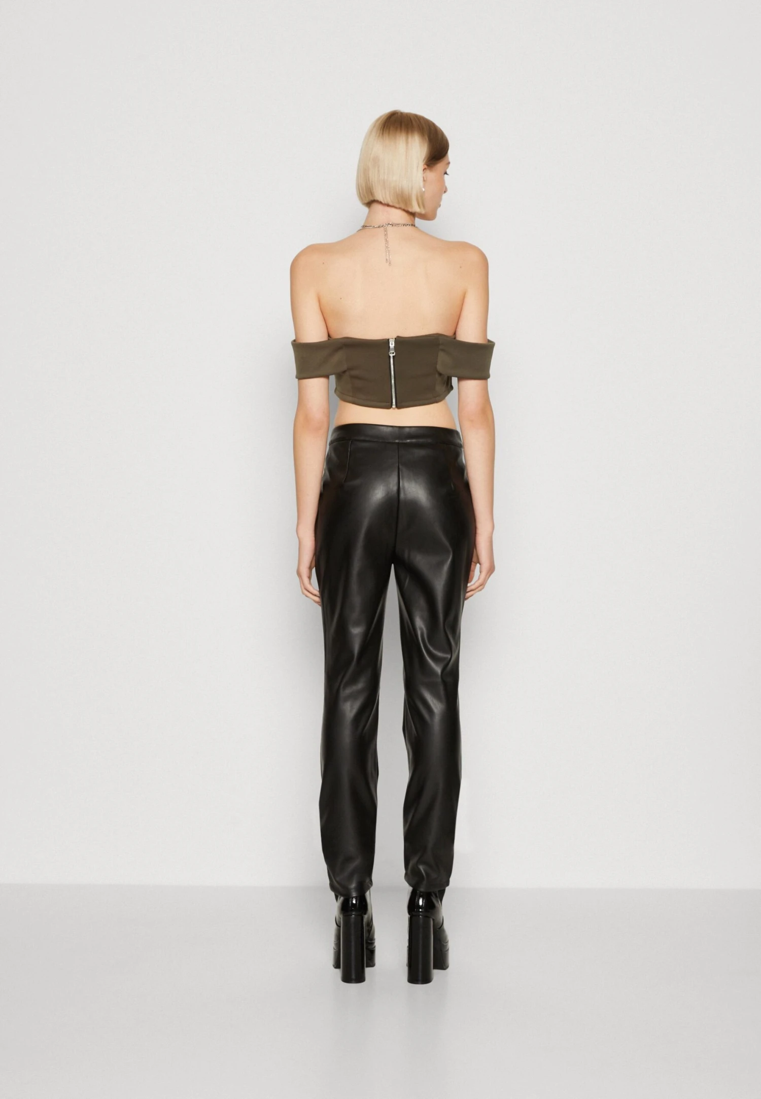 Noisy May Nmandy Moni Ankle Pants- Broek - Black 5 Noisy May Nmandy Moni Ankle Pants- Broek - Black - Afbeelding 3