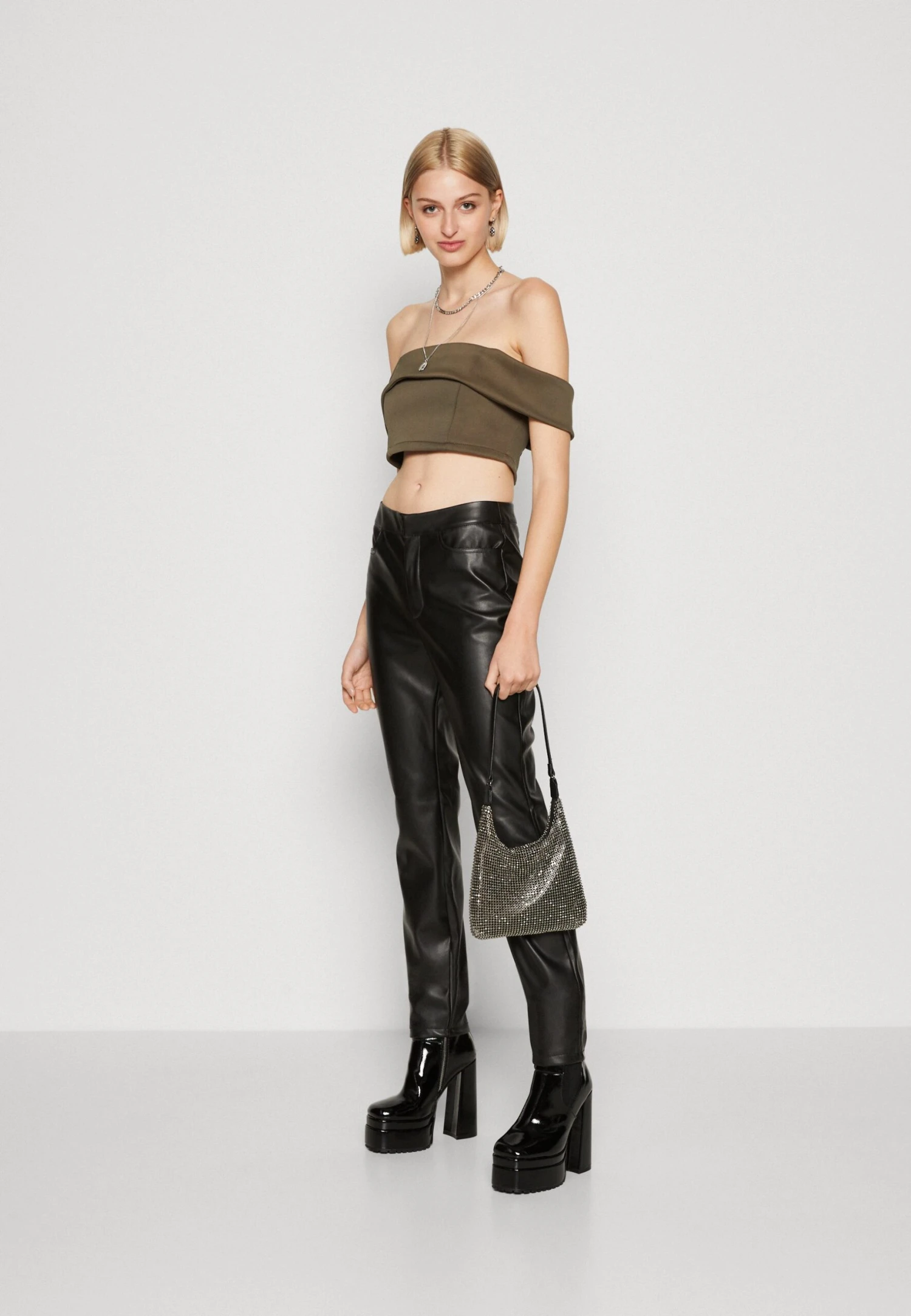 Noisy May Nmandy Moni Ankle Pants- Broek - Black 4 Noisy May Nmandy Moni Ankle Pants- Broek - Black - Afbeelding 2