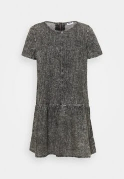 Noisy May Nmemilia Dress - Jurk - Medium Grey Denim -Noisy May 621ab2552229443faf246e90508887b3