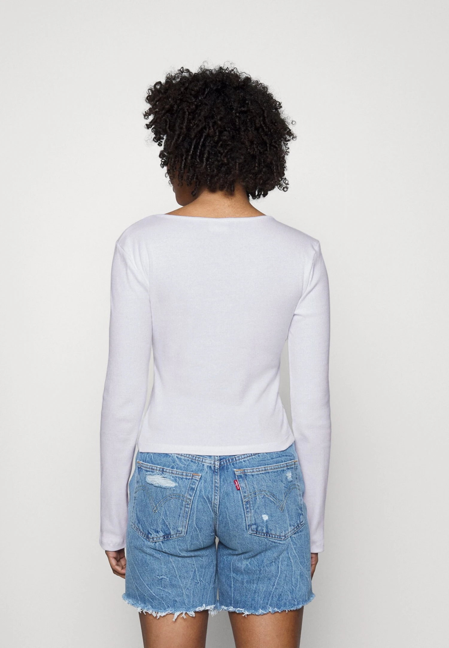 Noisy May Nmmaya Vneck Keyhole - Longsleeve - Bright White 5 Noisy May Nmmaya Vneck Keyhole - Longsleeve - Bright White - Afbeelding 3