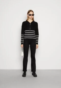 Noisy May Nmnewalice High Neck- Trui - Black/White -Noisy May 657faa5148804c3f9a3dad6458baaa6c