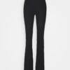 Nmpasa Flared Pants Tall - Broek - Black -Noisy May 68782dce5b5743d49658289c1e75e9b5