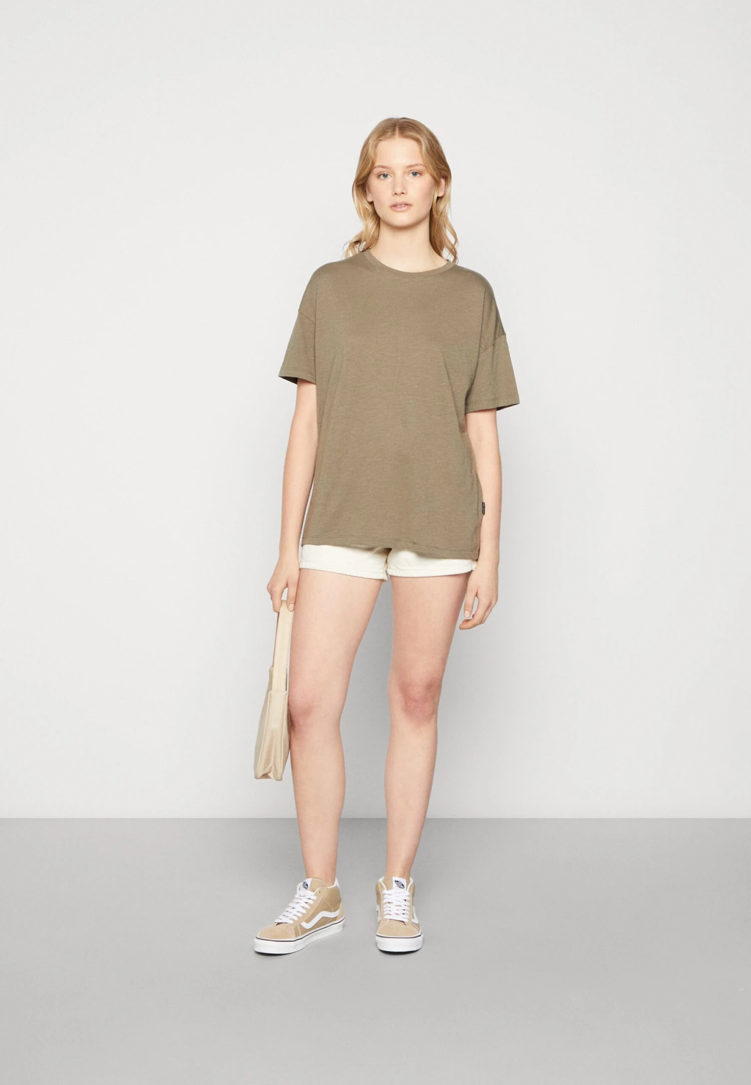 Noisy May Nmmathilde - T-Shirt Basic - Kalamata 4 Noisy May Nmmathilde - T-Shirt Basic - Kalamata - Afbeelding 2