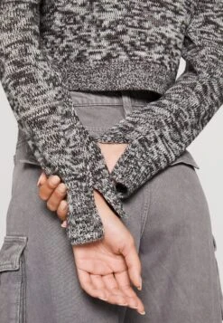 Noisy May Nmsandra O Neck - Trui - Black/Smoked Pearl/Eggnog 13 Noisy May Nmsandra O Neck - Trui - Black/Smoked Pearl/Eggnog -Noisy May 6924edf3724b44d9909ad3883e63f6b5