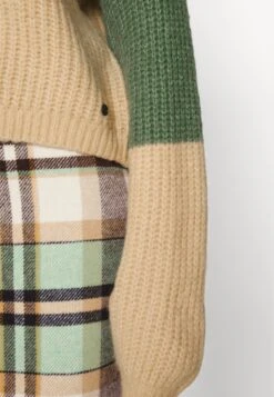 Noisy May Nmpoppy O-Neck- Trui - Dark Ivy -Noisy May 6d416f93913e49949291a8f099bf0c92