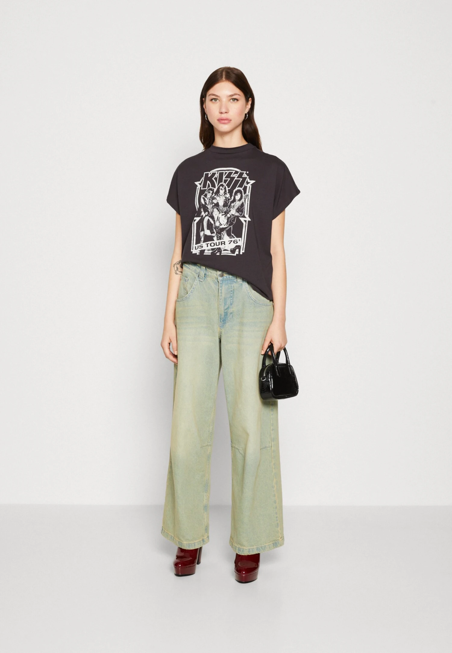 Noisy May Nmhailey Kizz - T-Shirt Print - Obsidian 4 Noisy May Nmhailey Kizz - T-Shirt Print - Obsidian - Afbeelding 2