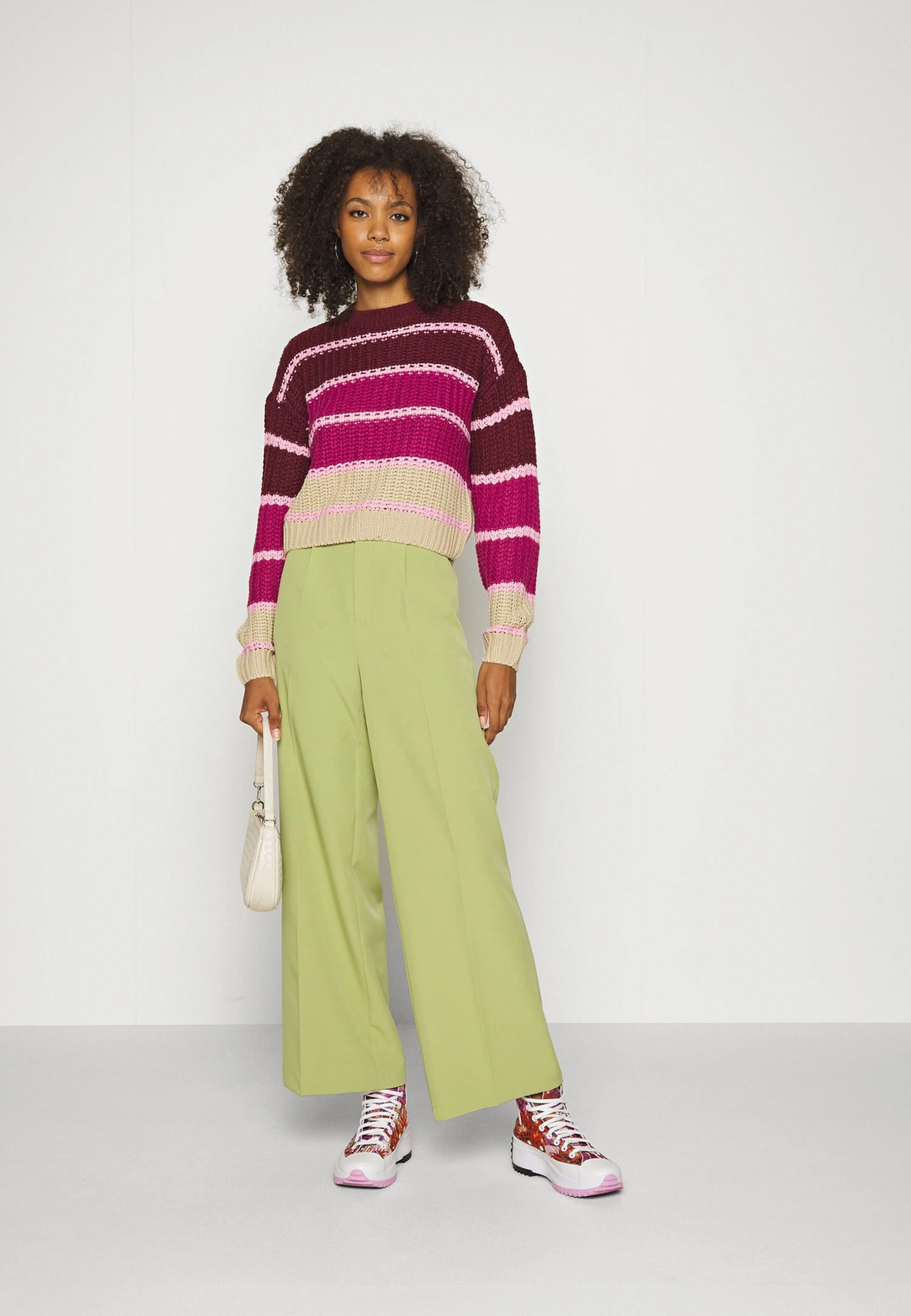 Noisy May Nmmarley O-Neck - Trui - Windsor Wine 4 Noisy May Nmmarley O-Neck - Trui - Windsor Wine - Afbeelding 2