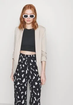 Noisy May Nmthea Olivia - Blazer - Chateau Gray 13 Noisy May Nmthea Olivia - Blazer - Chateau Gray -Noisy May 79354979605049e883b3ce988a140070