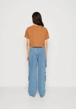 Noisy May Nmalena Semi Crop - T-Shirt Basic - Chipmunk 10 Noisy May Nmalena Semi Crop - T-Shirt Basic - Chipmunk -Noisy May 794f97342a9a4843bc777b3ebe3330a7