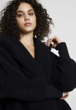 Noisy May Nmcuddle Coatigan - Halflange Jas - Black 11 Noisy May Nmcuddle Coatigan - Halflange Jas - Black -Noisy May 7ccd2e2f3df04a5d9871879dad7e8dee